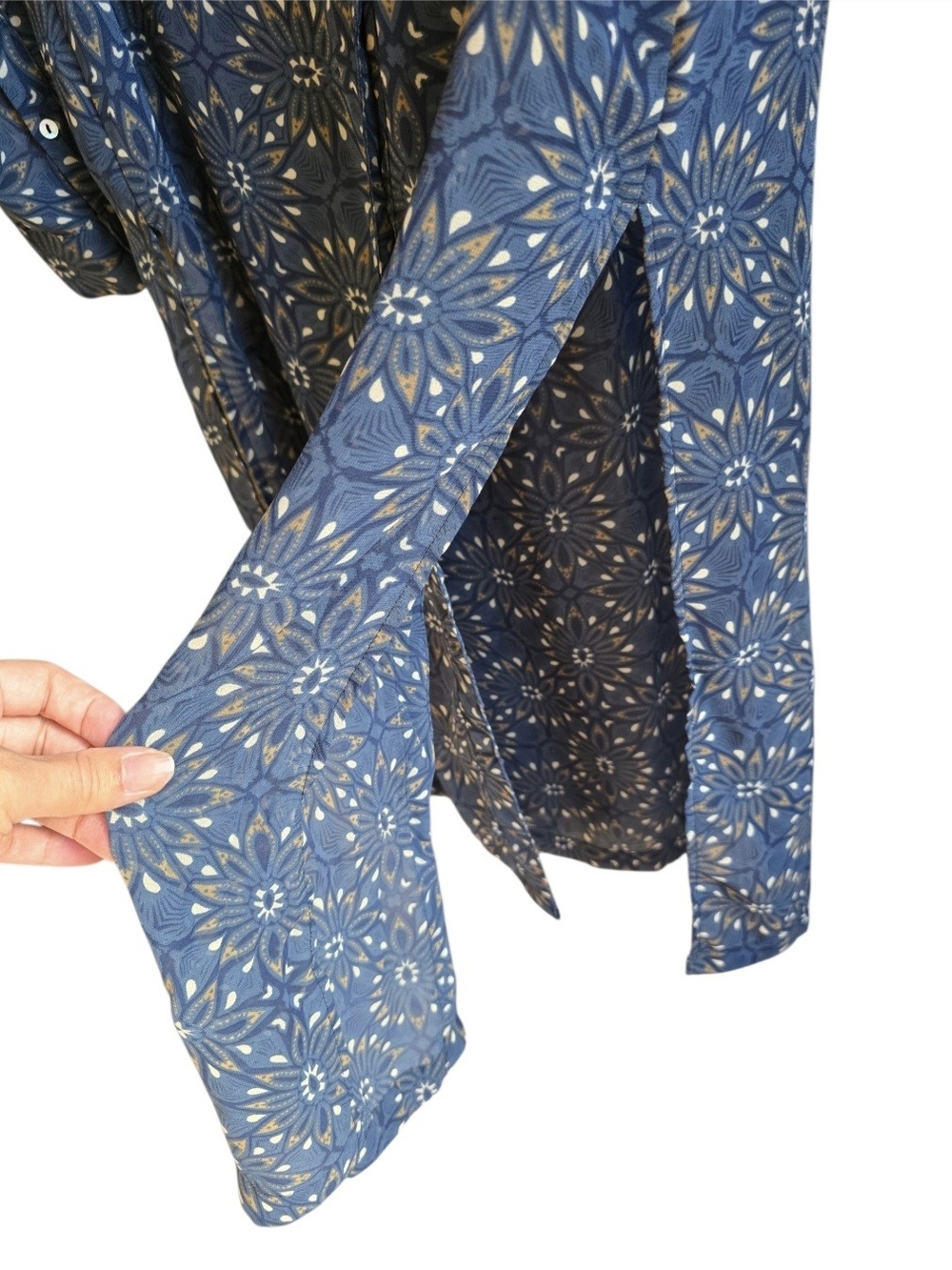 H&M Womens Semi Sheer Sunburst Printed Button-Front Cover Up Duster - Picture 5 of 11